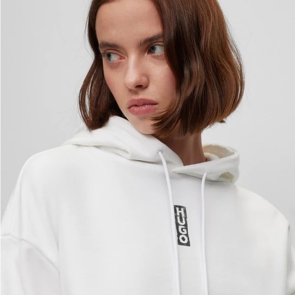 HUGO COTTON-TERRY CROPPED HOODIE WITH VERTICAL LOGO - Picture 3 of 6